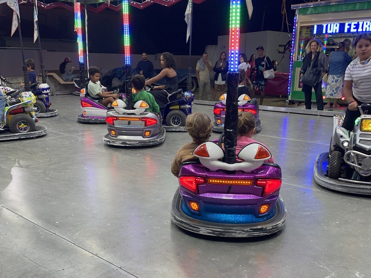 Les autos tamponneuses de la fête du village
