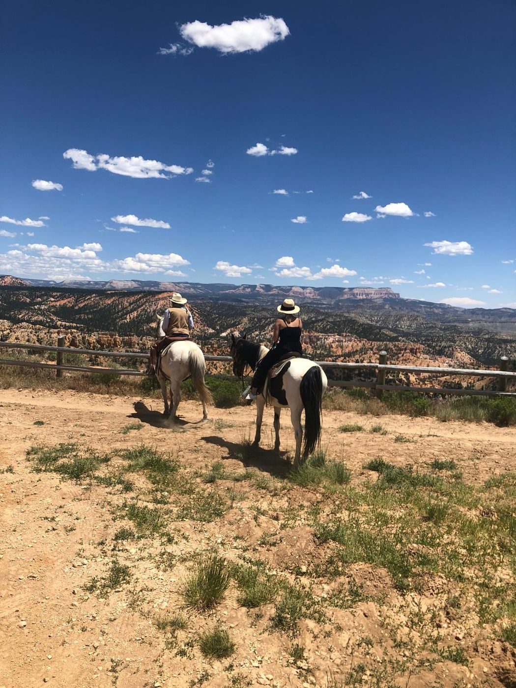 Balade à cheval au bord de Bryce Canyon